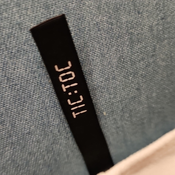 White halter top dress with balck accents - Picture 5 of 6